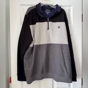 IZOD Men's quarter Zip-Up Sweater in Black and Gray